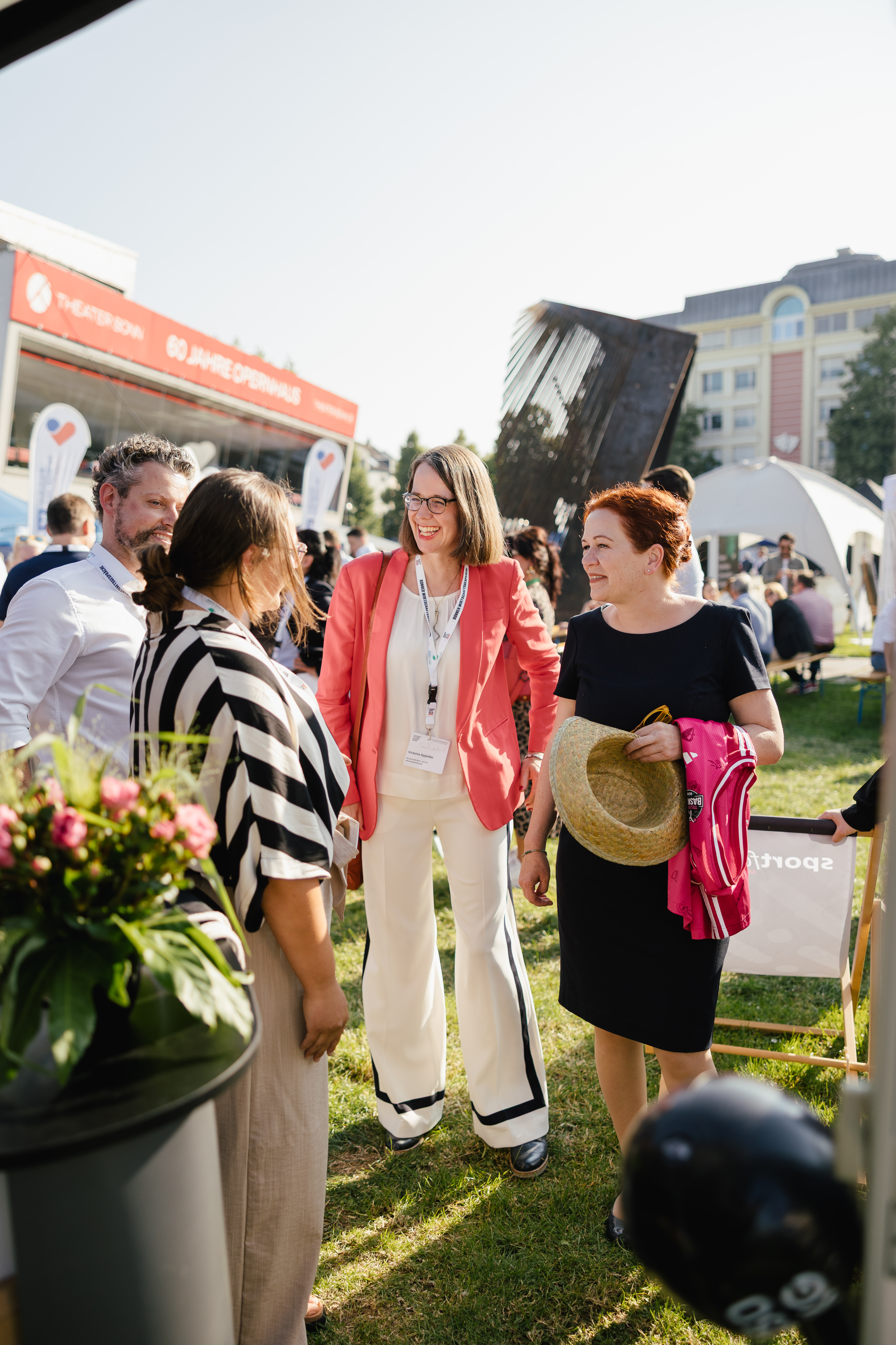 Katja Dörner und Victoria Appelbe im Gespräch